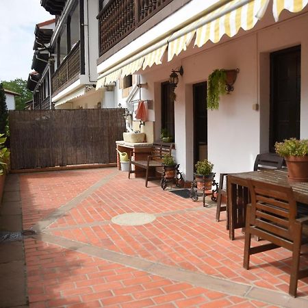 Pisazo En Pleno Centro De Santillana Con Terraza Santillana del Mar Exterior photo